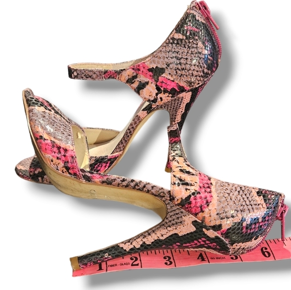 Snakeskin print strappy heels - Picture 6 of 7